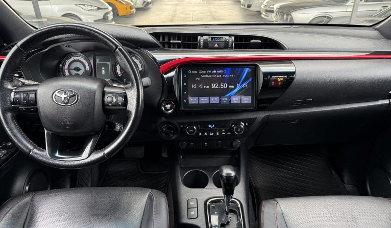 Toyota Hilux Gr Sport — foto 13 de 17