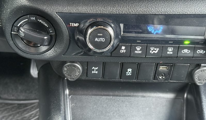 Toyota Hilux Gr Sport — foto 15 de 17